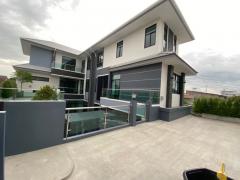 ขายบ้านเดี่ยว 3 ชั้น พร้อมสระว่ายน้ำ ทำเลดี  เขตสวนหลวง จังหวัดกรุงเทพมหานคร -202511190924031763519043254.jpg