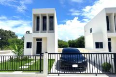 ขายบ้านเดี่ยวหรู 2 ชั้น บ้านศรีย้อย ต้นธง - ลำพูน บ้านใหม่สไตล์โมเดิร์น ของแถมจัดเต็ม ถูกมาก ใกล้ตัวเมืองลำพูน เชื่อมต่อเชียงใหม่