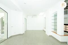 ขายโฮมออฟฟิศ ติดถนนสิรินธร สภาพสวย ทำเลดี ใกล้ตั้งฮั่วเส็ง -202511191924511763555091850.jpg