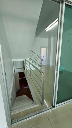 #ให้เช่าอาคารพาณิชย์ 3 ชั้น – ซอยสยามคันทรีคลับ สี่แยกมิตรกมล พัทยากลาง PR:ad-202511200857271763603847975.jpg