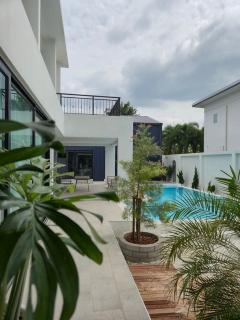 P1636-ขายบ้านเดี่ยว-2-ชั้น-พัทยา-พร้อมสร