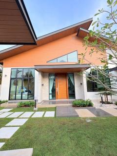 ขายบ้านพลูวิลล่าชั้นเดียว ซ.พัฒนา ( ใสยวน ) บ้านสวยพร้อมอยู่ ใกล้หาดราไวย์ ภูเก็ต-202511211129491763699389468.jpg