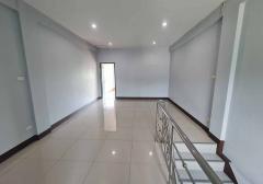 ให้เช่าตึกแถวติดถนนสายหลักหางดง ใกล้ห้างแม็คโครสภาพดีมาก-202511211301541763704914305.jpg