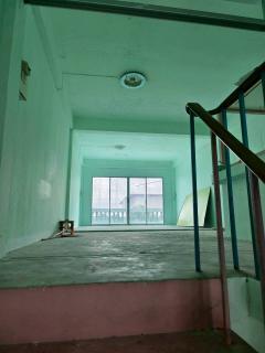 ขาย ถูกมาก อาคารพาณิชย์ 3.5 ชั้น ใจกลางเมืองนครปฐม-202511221133331763786013297.jpg