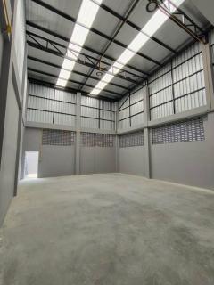 ให้เช่า โฮมออฟฟิศ พร้อมโกดัง 450 ตร.ม.หลังมุม บางใหญ่ นนทบุรี ซอยกันตนา ใกล้ รพ.บางใหญ่ ไฟฟ้า 3 เฟส 30 แอมป์ เหมาะสำหรับทำโฮมออฟฟิศ และเก็บสินค้า-202511221448321763797712725.jpg