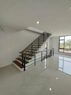 ให้เช่า โฮมออฟฟิศ พร้อมโกดัง 450 ตร.ม.หลังมุม บางใหญ่ นนทบุรี ซอยกันตนา ใกล้ รพ.บางใหญ่ ไฟฟ้า 3 เฟส 30 แอมป์ เหมาะสำหรับทำโฮมออฟฟิศ และเก็บสินค้า-202511221448351763797715791.jpg