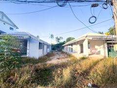 Commercial space and building for rent on the main ring road of Koh Samui, located in Bo Phut, Surat Thani. .