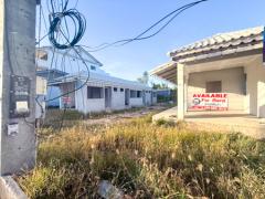 พื้นที่ให้เช่าและอาคารพาณิชย์ติดถนนรอบเกาะสมุย ตั้งอยู่ในพื้นที่ตำบลบ่อผุด อำเภอเกาะสมุย จังหวัดสุราษฎร์ธานี