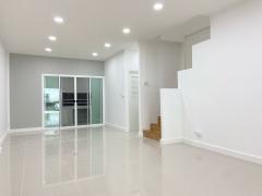 ขาย ทาวน์เฮ้าส์ 2 ชั้น หมู่บ้านร่มโพธิ์ เนื้อที่ 20 ตร.ว. อ.บางบัวทอง จ.นนทบุรี-202511222000551763816455533.jpg