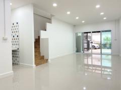 ขาย ทาวน์เฮ้าส์ 2 ชั้น หมู่บ้านร่มโพธิ์ เนื้อที่ 20 ตร.ว. อ.บางบัวทอง จ.นนทบุรี-202511222000561763816456083.jpg