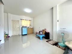 ขายทาวน์โฮม 2 ชั้น หมู่บ้านโนโว วิลล์ กรุงเทพฯ-ปทุมธานี จุดเด่นหลังนี้ตัวบ้านเป็นหลังมุม ได้เนื้อที่ 33 ตร.ว. มีพื้นที่เป็นสวนด้านข้างกว้างขวางอยู่ในตัวบ้าน โครงการจากศุภาลัยสร้างสไตล์โมเดิร์นมี 3 ห้องนอน 2 ห้องน้ำ-202511222013021763817182355.jpg