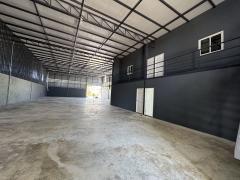 โกดังสร้างใหม่ให้เช่า ราคาถูก ขนาด 570 ตรม มีห้องพัก 4 ห้อง ห้องน้ำ 2 ห้อง ย่านคลองสอง คลองหลวง ปทุมธานี-202511232119521763907592238.jpg