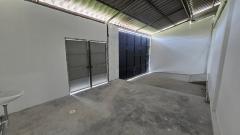 ให้เช่าโกดังเหมาะเก็บสินค้า ทำไลน์สดออนไลน์ WAREHOUSE FOR RENT รถใหญ่เข้าได้  ใกล้มอเตอร์เวย์  ห้วยกะปิ ชลบุรี-202511240949111763952551908.jpg