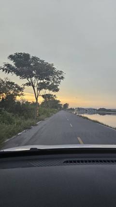 ขายที่ดิน 4 ไร่ 135 ตารางวา อ.ไทรน้อย จ.นนทบุรี หน้ากว้างติดถนนตัดใหม่ บรรยากาศดี โทร 065-365-4426-202511242131501763994710501.jpg