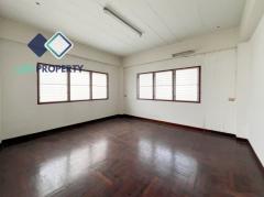 ขาย ออฟฟิศ อาคารสำนักงานออฟฟิศ  ย่านสุขุมวิท ทำเลทอง  ซอย บางนา-ตราด 19 แยก 14 1500 ตรม 112 ตรว เดินทางสะดวก เชื่อมต่อถนนหลักหลายสาย-202511251353251764053605187.jpg