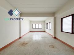 ขาย ออฟฟิศ อาคารสำนักงานออฟฟิศ  ย่านสุขุมวิท ทำเลทอง  ซอย บางนา-ตราด 19 แยก 14 1500 ตรม 112 ตรว เดินทางสะดวก เชื่อมต่อถนนหลักหลายสาย-202511251353311764053611745.jpg