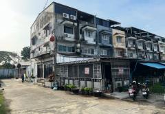 ขายอาคารพาณิชย์ หมู่บ้านเสนาวิลล่า 84 ซอยแฮปปี้แลนด์ ถนนลาดพร้าว บางกะปิ กรุงเทพมหานคร