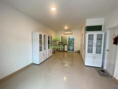 หมู่บ้านกัสโต้ บางนา-สุวรรณภูมิ ขายด่วน ทาวน์เฮ้าส์ 2 ชั้น เนื้อที่ 21.20 ตร.ว สวย ทำเลดี ใกล้สนามบินสุวรรณภูมิ-202511251516421764058602712.jpg