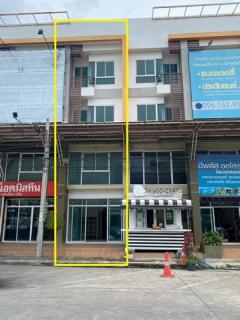 M18ขายหรือให้เช่าอาคารพาณิชย์ 4 ชั้น ต่อเติมด้านหลัง 4 ชั้น มีดาดฟ้า มีลานจอดรถ ใกล้รถไฟฟ้าแยกราษฎร์พัฒนา