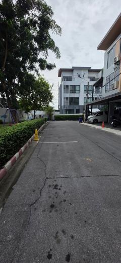 ขายทาวน์โฮม 3 ชั้น ในโครงการ Motown Brio แจ้งวัฒนะ-ประชาชื่น ราคาพิเศษที่สุดในโครงการ! มีเพียงหลังเดียวเท่านั้น โทร 081-5291099-202511261130291764131429793.jpg