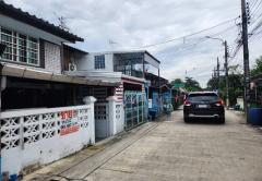 ขายทาวน์เฮ้าส์ หมู่บ้านเคหะร่มเกล้า ซอยเคหะร่มเกล้า 29 ลาดกระบัง กรุงเทพมหานคร-202511261323011764138181288.jpg