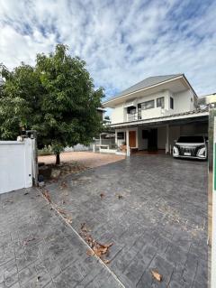  ให้เช่าบ้านเดี่ยว หลังใหญ่ รีโนเวทใหม่ทั้งหลัง | พื้นที่ใช้สอย 250 ตร.ม. ลาดพร้าว71