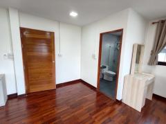  ให้เช่าบ้านเดี่ยว หลังใหญ่ รีโนเวทใหม่ทั้งหลัง | พื้นที่ใช้สอย 250 ตร.ม. ลาดพร้าว71-202511271023351764213815264.jpg