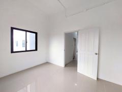 ให้เช่า อาคารพาณิชย์ 4 ชั้น ห้องมุม ฉัตรหลวง 17 รังสิต-คลองสาม ปทุมธานี ทำเลย่านธุรกิจ เติบโตต่อเนื่อง -202511271426131764228373431.jpg