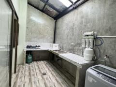 ให้เช่าทาวน์เฮ้าส์ 3 ชั้น ลาดพร้าว 64  ห่างปากซอยเพียง 450 ม. ใกล้ MRT โชคชัย 4-202511281032321764300752123.jpg