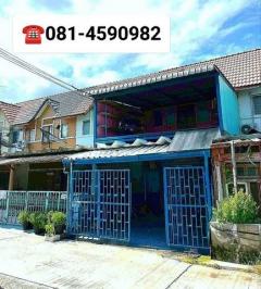 บ้านทาวน์เฮ้าส์ 2 ชั้นนาป่าชลบุรี หมู่บ้านแฟมิลี่แลนด์นาป่า บ้านพร้อมเขาอยู่อยู่ในแหล่งความเจริญใกล้นิคมอมตะ