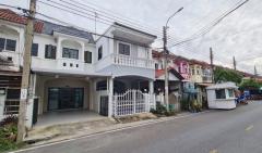 ทาวน์เฮ้าส์มือสองนนทบุรี โครงการ เอเชียโฮมทาวน์  ถนนเมนค้าขายได้  