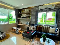 3-4 นอน สนามหลวง2 650ม.  เพชรเกษม-ทวีวัฒนา ม.กรุงเทพธนบุรี 2.5 กม. ให้เช่าทาวน์โฮมสุดหรู  2ชั้น หลังมุม2 น้ำ 31 ตร.ว. จัดเต็มเฟอร์ฯ 