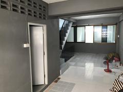 ขายตึกแถว 4 ชั้น ต่อเติมเต็ม เอกชัย 69/1 ราคา 2.1 ล้าน T. 086-4540423-202511301408111764486491486.jpg