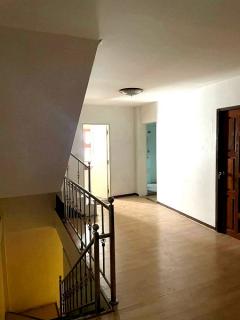 ขายอาคารพาณิชย์4ชั้น2คูหาเขตพระนครใกล้ถนนพระเมรุ เนื้อที่24ตรว สามารถทำเป็นHostel หรือหอพัก ได้เลยมี มี6ห้องนอนใหญ่ 4 ห้องนอนเล็ก  7 ห้องน้ำ 1 ห้องครัวใกล้วัดบวรนิเวศราชวรวิหาร  วัดตรีทศเทศ -202511301413541764486834917.jpg