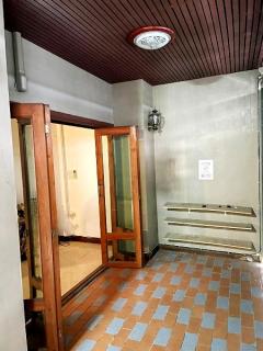 ขายอาคารพาณิชย์4ชั้น2คูหาเขตพระนครใกล้ถนนพระเมรุ เนื้อที่24ตรว สามารถทำเป็นHostel หรือหอพัก ได้เลยมี มี6ห้องนอนใหญ่ 4 ห้องนอนเล็ก  7 ห้องน้ำ 1 ห้องครัวใกล้วัดบวรนิเวศราชวรวิหาร  วัดตรีทศเทศ -202511301413551764486835951.jpg