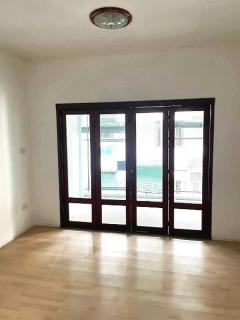 ขายอาคารพาณิชย์4ชั้น2คูหาเขตพระนครใกล้ถนนพระเมรุ เนื้อที่24ตรว สามารถทำเป็นHostel หรือหอพัก ได้เลยมี มี6ห้องนอนใหญ่ 4 ห้องนอนเล็ก  7 ห้องน้ำ 1 ห้องครัวใกล้วัดบวรนิเวศราชวรวิหาร  วัดตรีทศเทศ -202511301414001764486840259.jpg