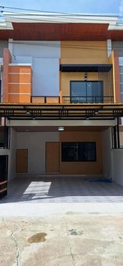 ขายบ้านทาวน์โฮม 2 ชั้น ใจกลางเมืองสุราษฎร์ธานี ทำเลดีใกล้แยกวัดมะปริง