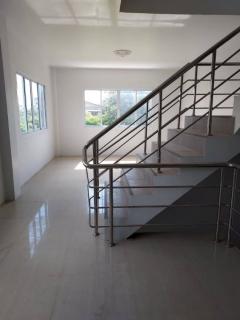 ขายอาคารพาณิชย์ 3 ชั้น 2 คูหา ติดถนน ทำเลดีมาก ใจกลางเมืองเทศบาล อำเภอธาตุพนม ถูกสุดในย่านนี้ เจ้าของขายเอง-202512011135221764563722842.jpg