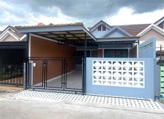 ให้เช่าบ้านโซนบ้านบึงชลบุรี ให้เช่าทาวน์เฮ้าชั้นเดียวยี่กงษีบ้านบึง บ้าน   2 ห้องนอน  1 ห้องน้ำ   