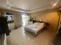 ขาย เจ.ดับบลิว. สวีท คอนโดมิเนียม โชคชัย 4 พร้อมผู้เช่า