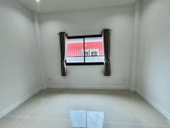 ขายบ้านเดี่ยวชั้นเดียว 50 ตร.วา ไร่กล้วย ศรีราชา พร้อมอยู่ ทำเลน่าอยู่ เหมาะทั้งอยู่อาศัยและลงทุน Tel 06-28926536-202512031551331764751893976.jpg