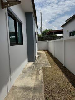 ขายบ้านเดี่ยวชั้นเดียว 50 ตร.วา ไร่กล้วย ศรีราชา พร้อมอยู่ ทำเลน่าอยู่ เหมาะทั้งอยู่อาศัยและลงทุน Tel 06-28926536-202512031551361764751896479.jpg