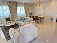 ให้เช่าบ้านเดี่ยวหรู 3 นอน  หมู่บ้าน Centro บางนา ใกล้ Mega Bangna เพียง 10 นาที 2 ชั้น 52 ตรว พร้อมเข้าอยู่-202512031756281764759388313.jpg