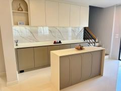 ให้เช่าบ้านเดี่ยวหรู 3 นอน  หมู่บ้าน Centro บางนา ใกล้ Mega Bangna เพียง 10 นาที 2 ชั้น 52 ตรว พร้อมเข้าอยู่-202512031756291764759389920.jpg