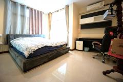 ขาย บ้านเดี่ยว 3 ชั้นบ้านปรีชาราม 2 ราษฎร์พัฒนา 291 ตรม. 52 ตร.วา 4นอน 4น้ำ สภาพสวย ติดถนนเมน หน้าโครงการเหมาะสำหรับทำออฟฟิศ หรืออยู่อาศัย-202512031933031764765183600.jpg