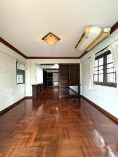 ขาย บ้านเดี่ยว 5 นอน ซอยประชาชื่น 30  ใกล้ โรงพยาบาลเกษมราษฎร์ ประชาชื่น 84 ตรว 2 ชั้น-202512040118381764785918428.jpg