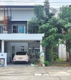 ทาวน์โฮม 2 ชั้น ในโครงการอรสิริน4 บ้านแปลงมุม ด้านซ้ายติดสวนเล็กๆ บรรยากาศดี เงียบสงบ