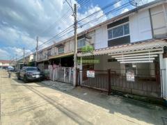 ขายทาวน์เฮ้าส์ รีโนเวทใหม่ หมู่บ้านพฤกษา 48 ซอยวัดเทียนดัด อ้อมใหญ่ เนื้อที่ 16 ตร.ว แต่งสวย พร้อมอยู่