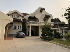 ให้เช่าบ้านเดี่ยว 2 ชั้น 208 ตร.ว. ย่านสาทร สวนพลูซอย 6 ใกล้ BTS ช่องนนทรี