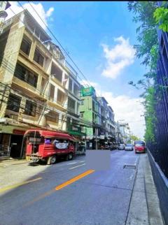 โลตัส สุขุมวิท50 800ม. 3 นอน  378 ตร.ม.ให้เช่าตึกแถวทั้ง 4 ชั้น 18ตร.วา. BTS บางจาก 200 ม. สุขุมวิท 89-97 BTS อ่อนนุช 700ม.  2 น้ำ 